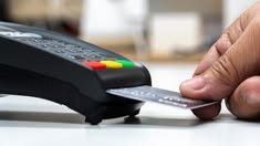 Délai maximum pour un débit carte bancaire : ce que dit la loi