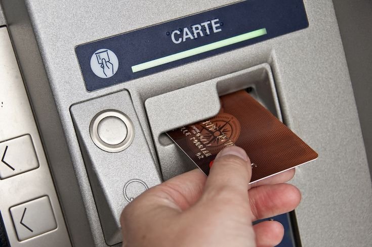 Borne de recharge avec paiement par carte bancaire : comment ça marche ?